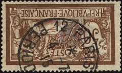 Timbre à date au type 04 avec mention PARIS entourés de numéros et mention PERIODIQUES